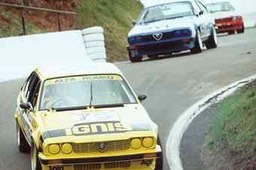 BondFitzgerald CesarioRooklyn GulsonPorter - Alfa Romeo GTV 6 - Bathurst 1986