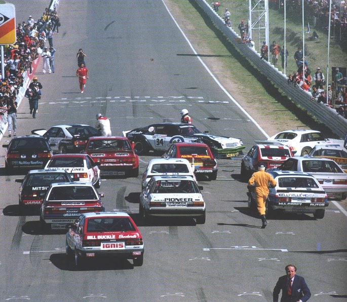 Dulux Bathurst 84 start